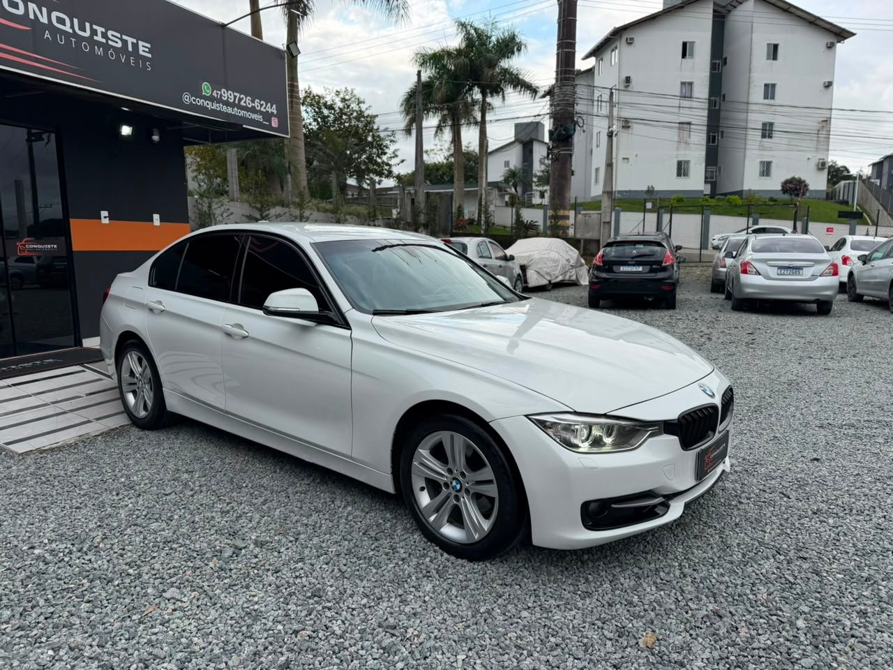 Foto 2 de BMW 320iA ACTIVE FLEX