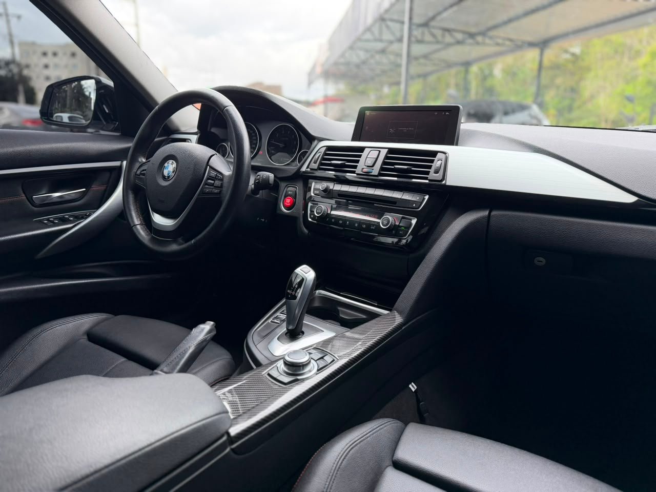 Foto 10 de BMW 320iA ACTIVE FLEX