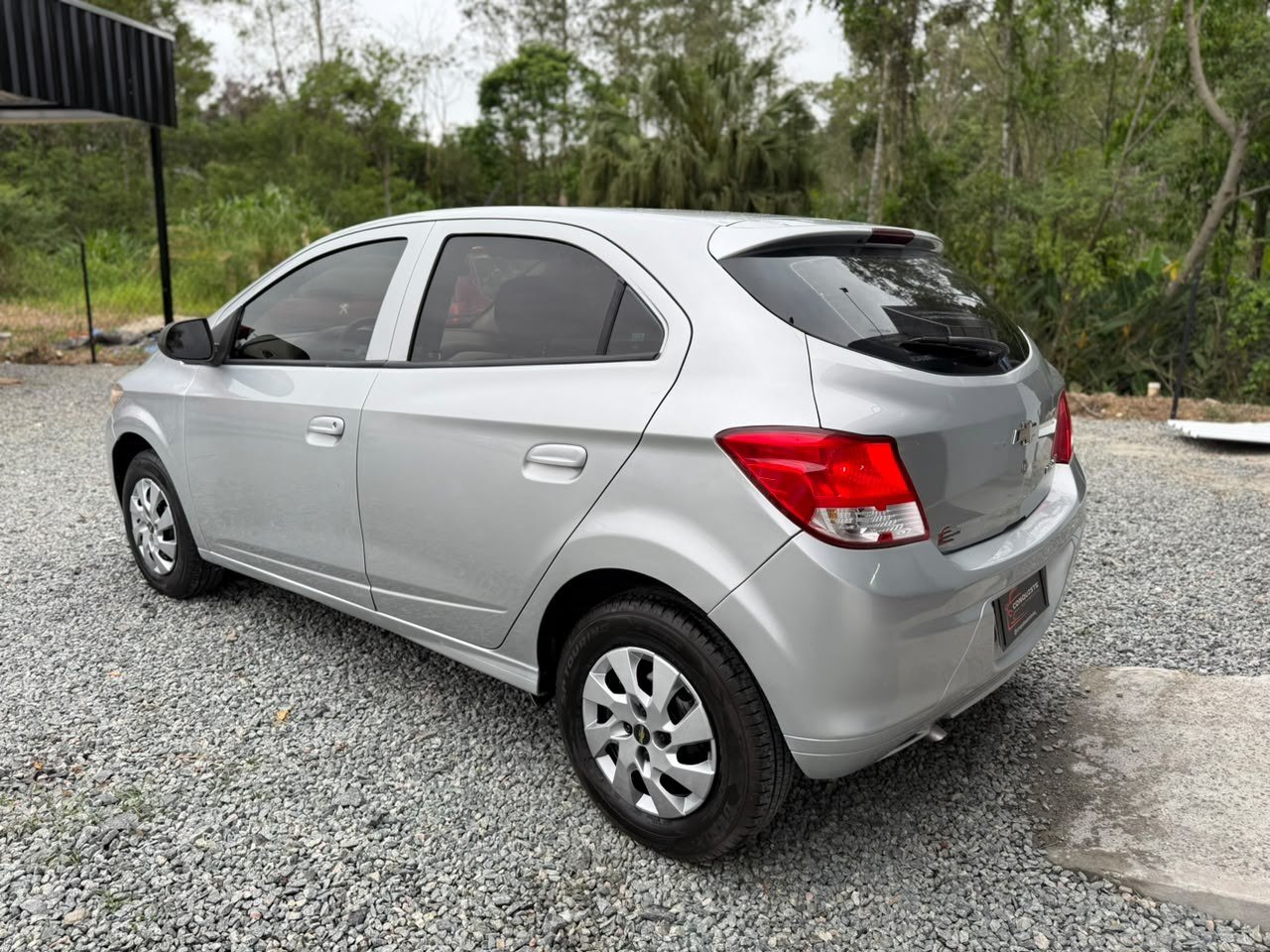 Foto 11 de CHEVROLET ONIX LT