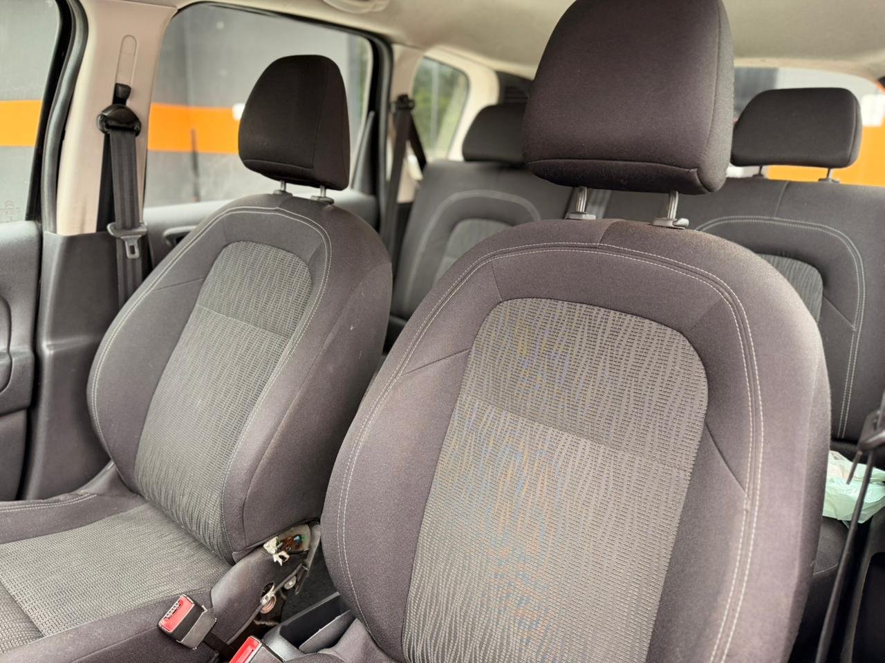 Foto 12 de CITROËN C3 PICASSO GLX