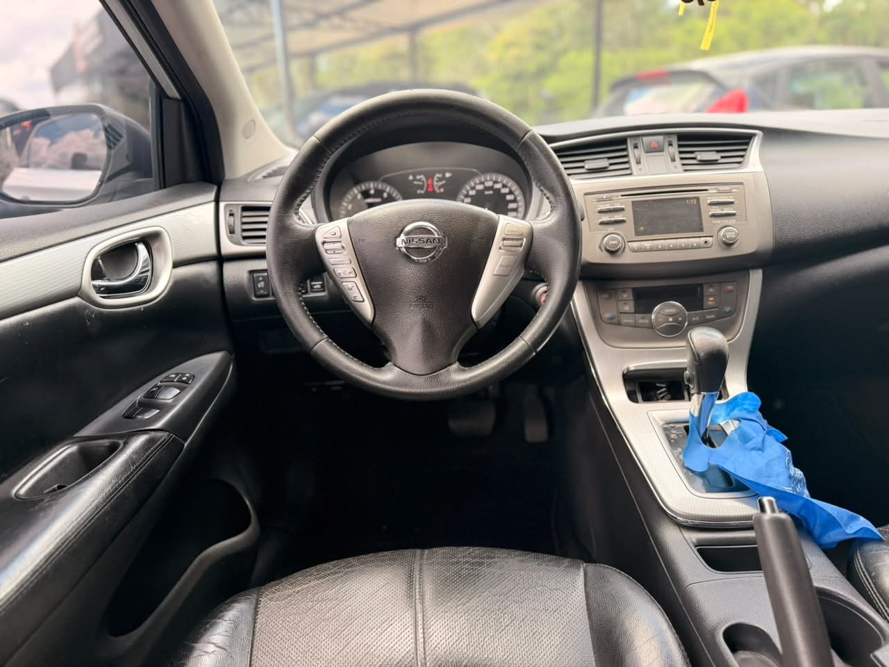 Foto 7 de NISSAN SENTRA 2.0 SV