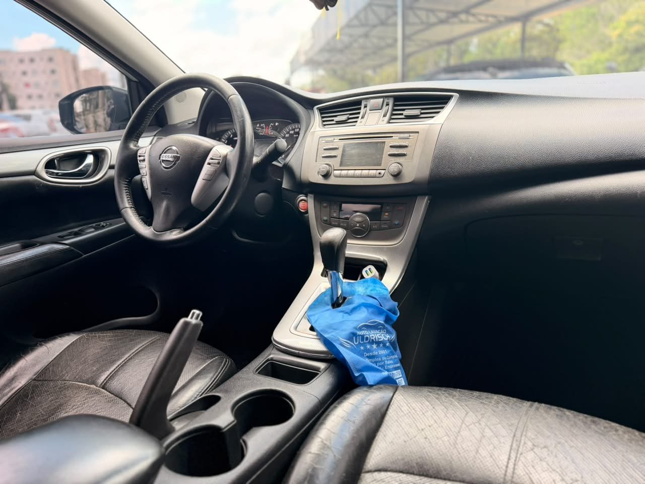 Foto 10 de NISSAN SENTRA 2.0 SV