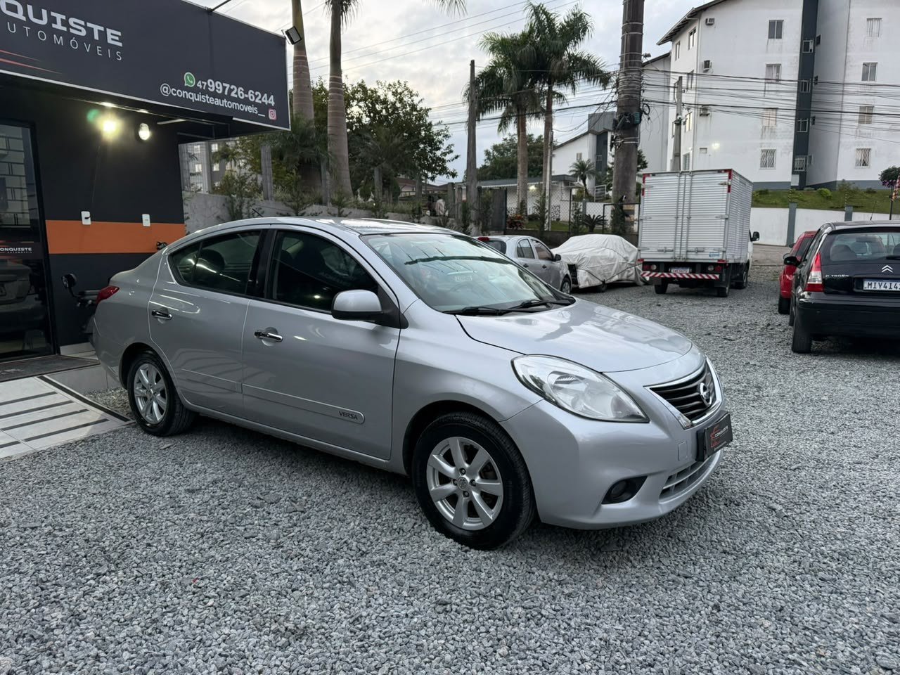 Foto 7 de NISSAN VERSA SL