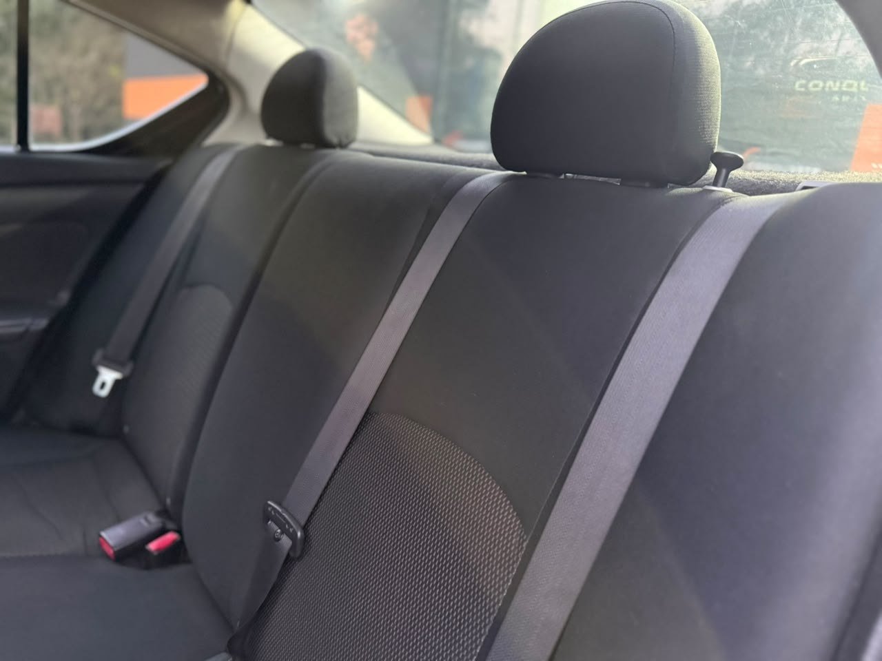 Foto 8 de NISSAN VERSA SL