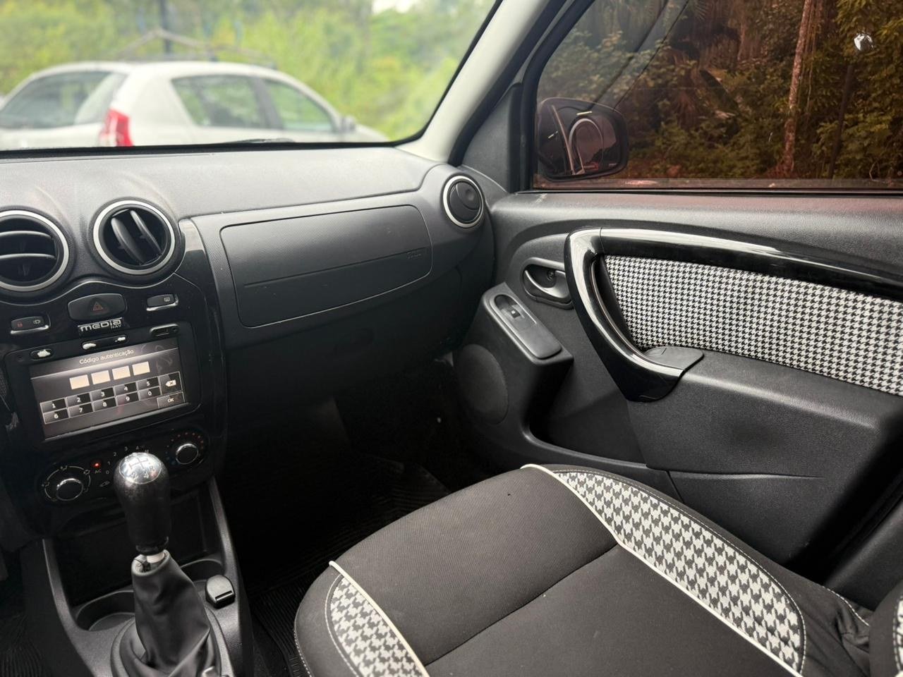 Foto 3 de RENAULT SANDERO STEPWAY