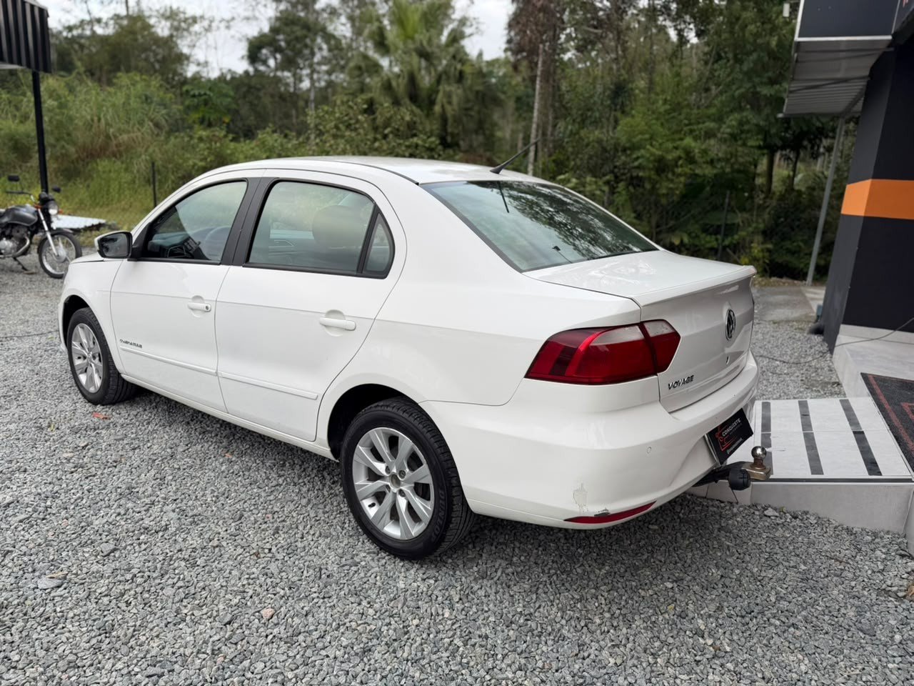 Foto 4 de VOLKSWAGEN VOYAGE COMFORTLINE